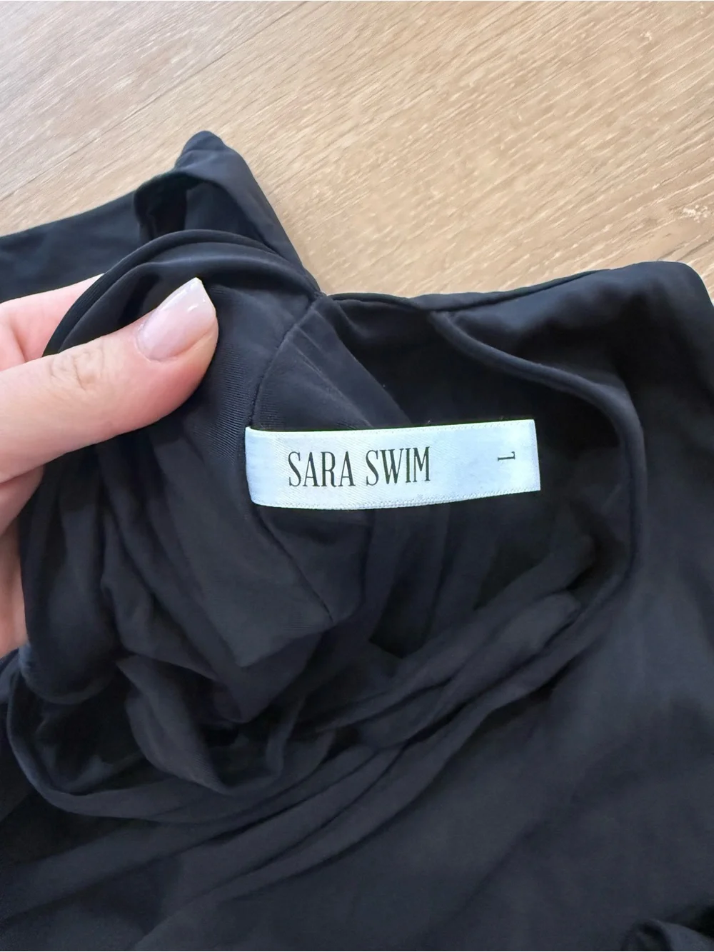 Sara swim comfortable black